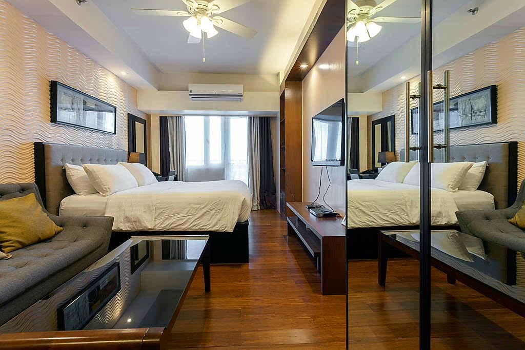 Relaxing Wind Apartment Tagaytay City Exterior photo